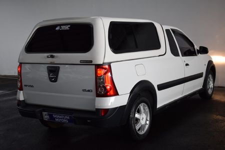 2017-Nissan-NP200-15-dCi-SE_4