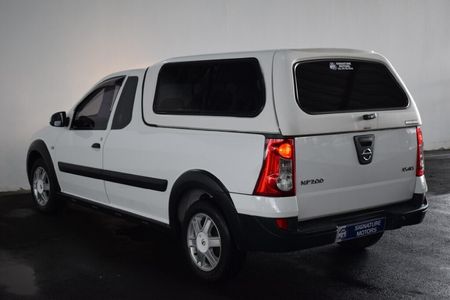 2017-Nissan-NP200-15-dCi-SE_6