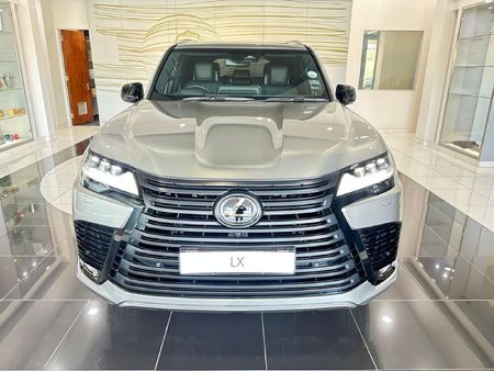 2026-Lexus-LX-500d-Overtrail_12