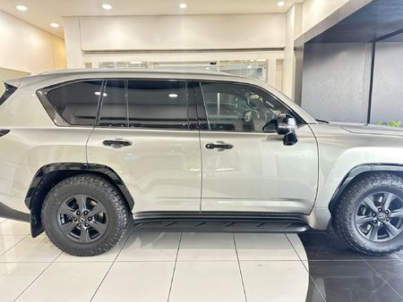 2026-Lexus-LX-500d-Overtrail_6