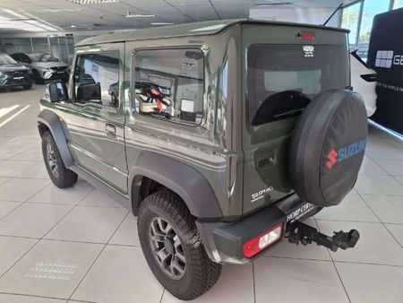 2020-Suzuki-Jimny-15-GLX_7