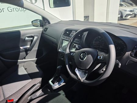 2026-Volkswagen-Polo-Vivo-16-Life_12