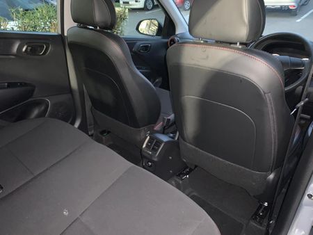 2025-Hyundai-Grand-i10-10-Motion_14