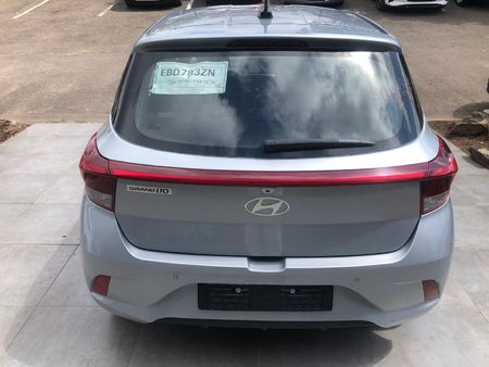2025-Hyundai-Grand-i10-10-Motion_4