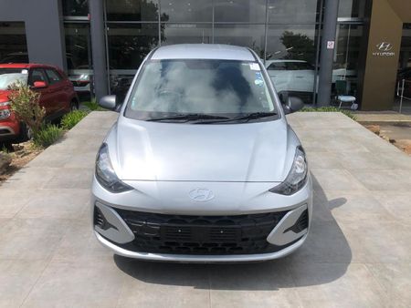 2025-Hyundai-Grand-i10-10-Motion_6