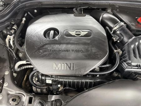2017-MINI-Hatch-Cooper-Auto_11