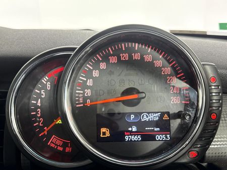 2017-MINI-Hatch-Cooper-Auto_2