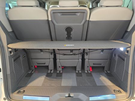 2026-Volkswagen-Caravelle-T7-Multivan-DSG-4Mot-Ehybrid_11