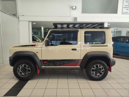 2023-Suzuki-Jimny-15-GL_3