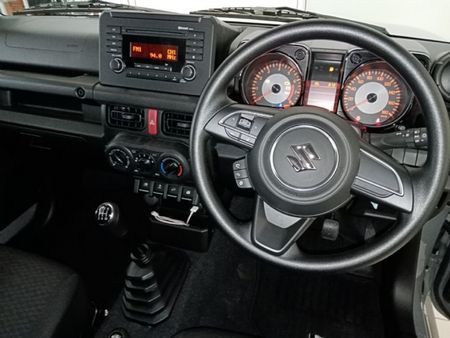 2023-Suzuki-Jimny-15-GL_6