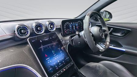 2025-Mercedes-AMG-C-Class-C43-AMG-4Matic_14