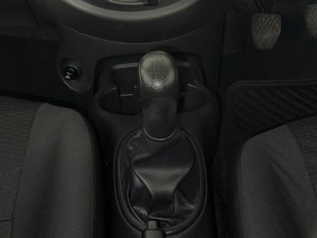 2016-Nissan-Micra-12-Visia-Audio-5-dr_10