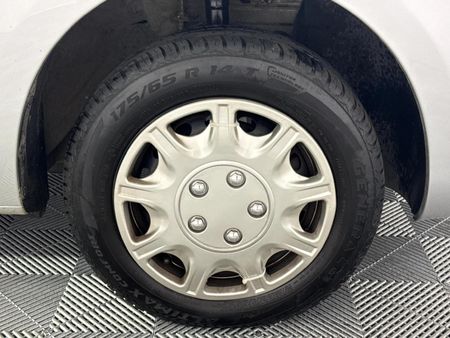 2016-Nissan-Micra-12-Visia-Audio-5-dr_5
