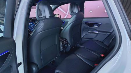 2025-Mercedes-Benz-GLC-300D-4Matic_11