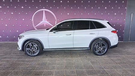 2025-Mercedes-Benz-GLC-300D-4Matic_3