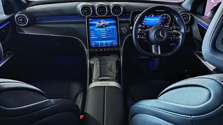 2025-Mercedes-Benz-GLC-300D-4Matic_6