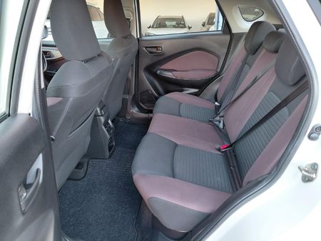 2025-Suzuki-Fronx-15-GL-Auto_18