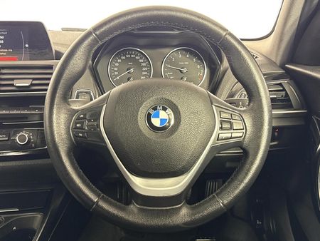 2017-BMW-1-Series-118i-5-dr-Auto_12