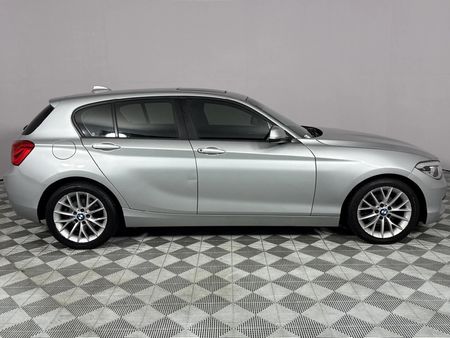 2017-BMW-1-Series-118i-5-dr-Auto_17