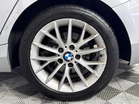 2017-BMW-1-Series-118i-5-dr-Auto_6