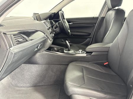 2017-BMW-1-Series-118i-5-dr-Auto_8