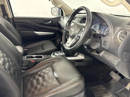 2025-Nissan-Navara-25-DDTi-LE-Plus-4X4-Auto-Double-Cab_9