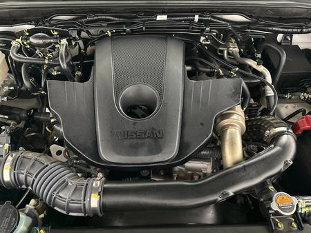 2025-Nissan-Navara-25-DDTi-LE-Plus-4X4-Auto-Double-Cab_13