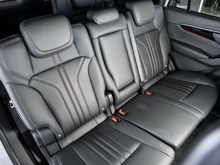 2026-Isuzu-Mu-x-30D-Onyx-XT-4x4-Auto_27
