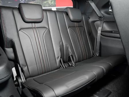 2026-Isuzu-Mu-x-30D-Onyx-XT-4x4-Auto_28