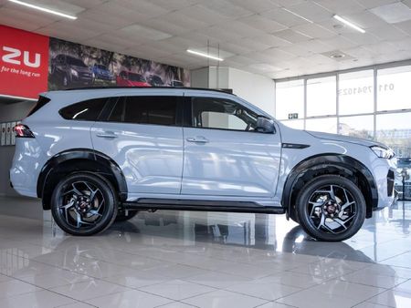 2026-Isuzu-Mu-x-30D-Onyx-XT-4x4-Auto_5