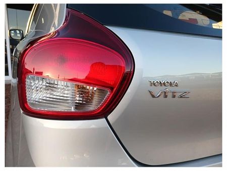 2025-Toyota-Vitz-10-XR_16