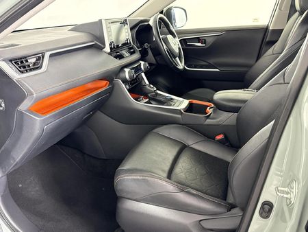 2022-Toyota-RAV4-25-GX-R-Hyrbid-CVT-E-Four_8
