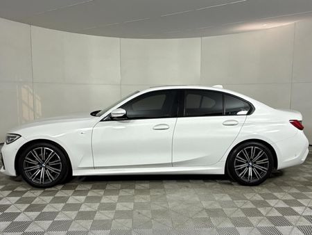 2020-BMW-3-Series-320i-M-Sport_18