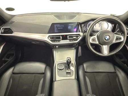 2020-BMW-3-Series-320i-M-Sport_1