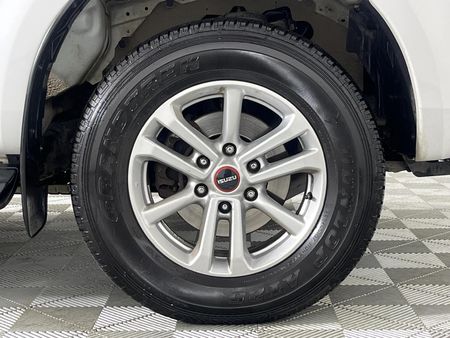 2024-Isuzu-D-Max-19-DDI-HR-LS-Double-Cab_5