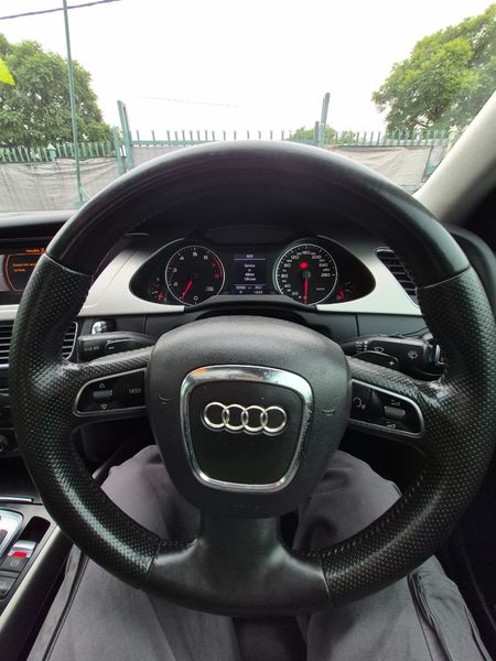 2010-Audi-A4-Avant-18-T-Ambition-Auto_10