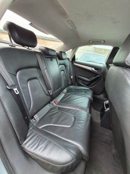 2010-Audi-A4-Avant-18-T-Ambition-Auto_8