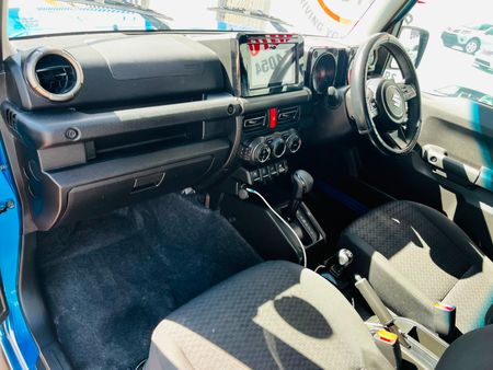 2023-Suzuki-Jimny-15-GLX-Auto_8
