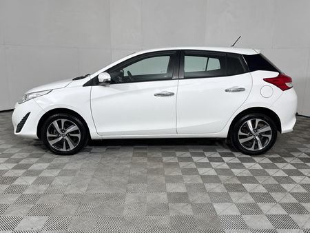 2019-Toyota-Yaris-15-XS-Auto-5-dr_17