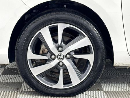 2019-Toyota-Yaris-15-XS-Auto-5-dr_4