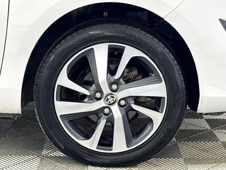 2019-Toyota-Yaris-15-XS-Auto-5-dr_5