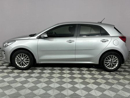 2020-Kia-Rio-14-EX-5-dr_5