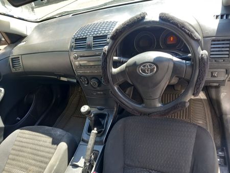 2009-Toyota-Corolla-13-Professional_6