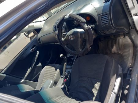 2009-Toyota-Corolla-13-Professional_7