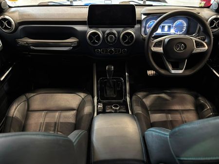 2022-BAIC-B40-20T-Plus-City-Hunter-Auto_9