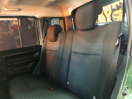 2025-Suzuki-Jimny-15-GLX-Auto_15