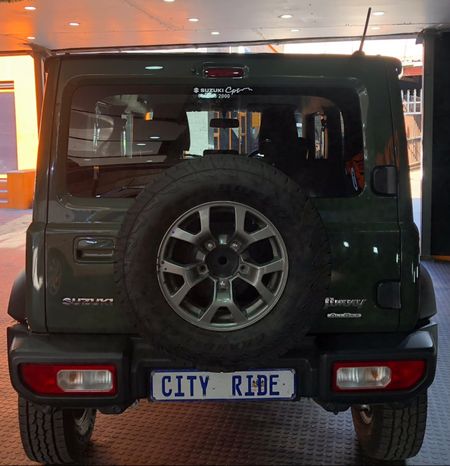 2025-Suzuki-Jimny-15-GLX-Auto_6