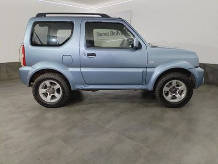 2014-Suzuki-Jimny-13_11