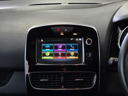 2019-Renault-Clio-IV-900T-Authentique-5-dr-66kW_9