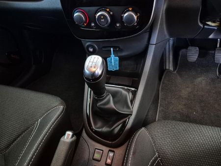 2019-Renault-Clio-IV-900T-Authentique-5-dr-66kW_14